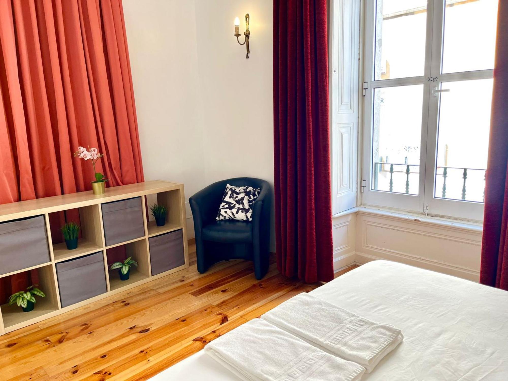 3 Bedroom, 2 Bathroom - Palma Residence Лиссабон Экстерьер фото