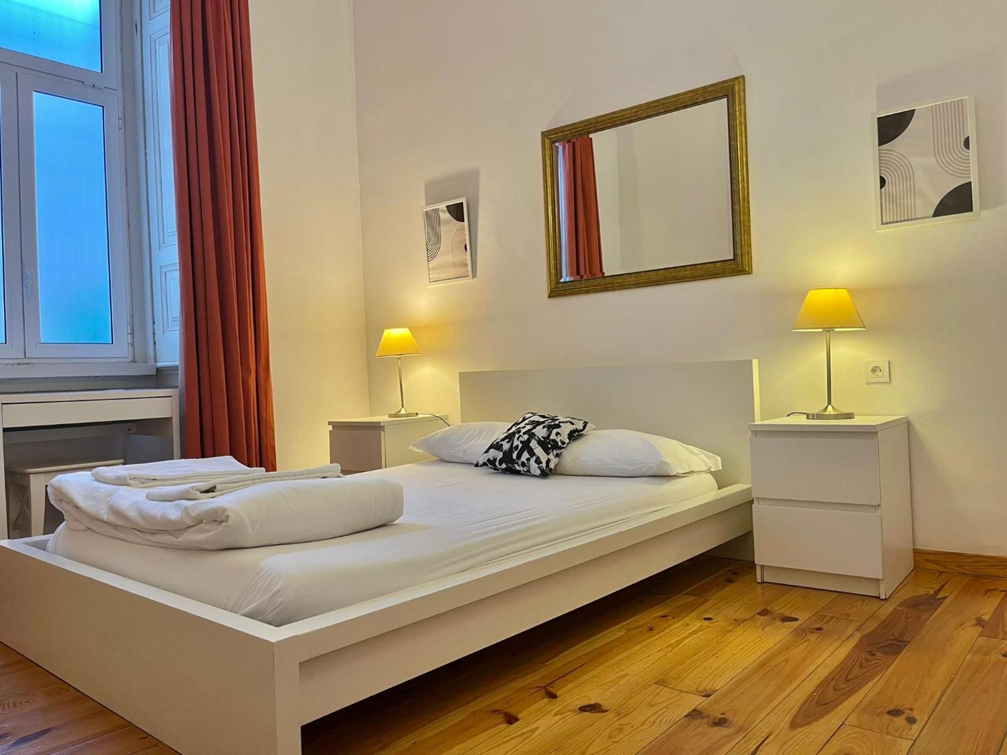 3 Bedroom, 2 Bathroom - Palma Residence Лиссабон Экстерьер фото